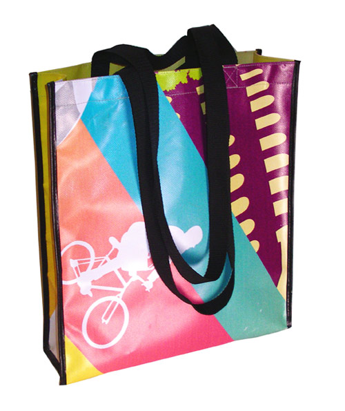 Goodies-upcycling-bache-publicitaire_sac-cabas_Extramuros